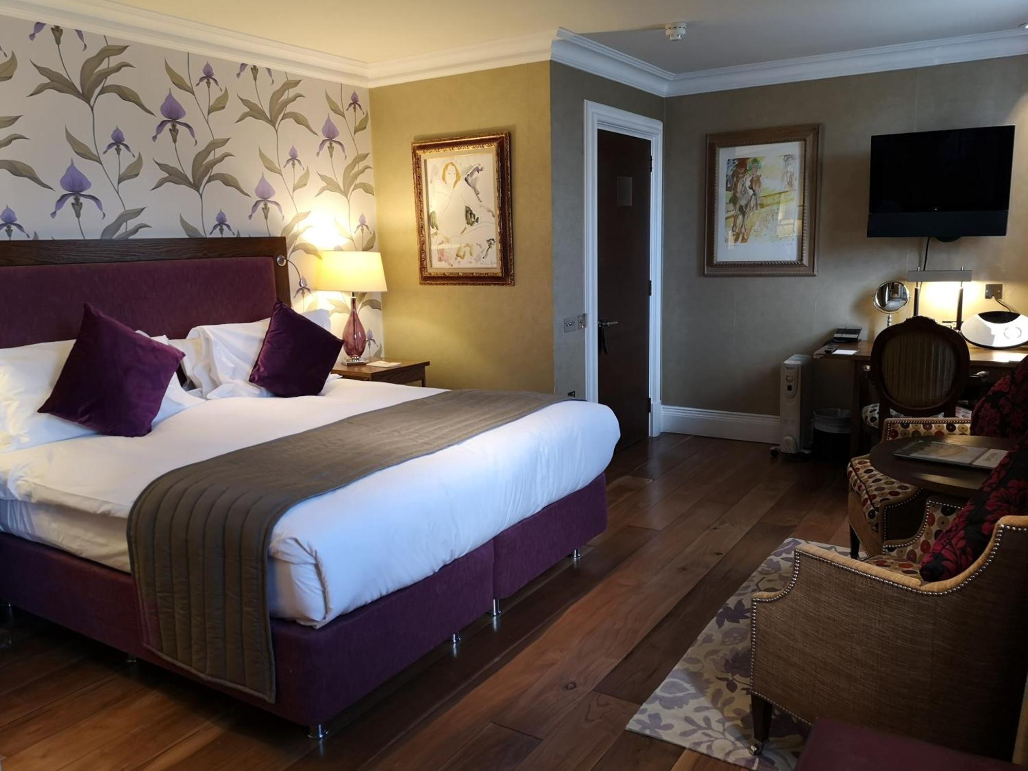 The Roseate Reading Hotel Luaran gambar A bedroom at the hotel