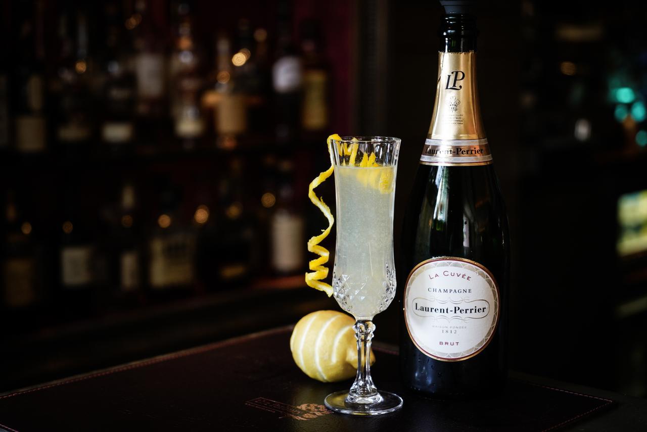 The Roseate Reading Hotel Luaran gambar A French 75