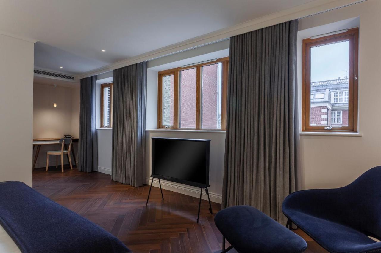 The Roseate Reading Hotel Luaran gambar A room at the hotel
