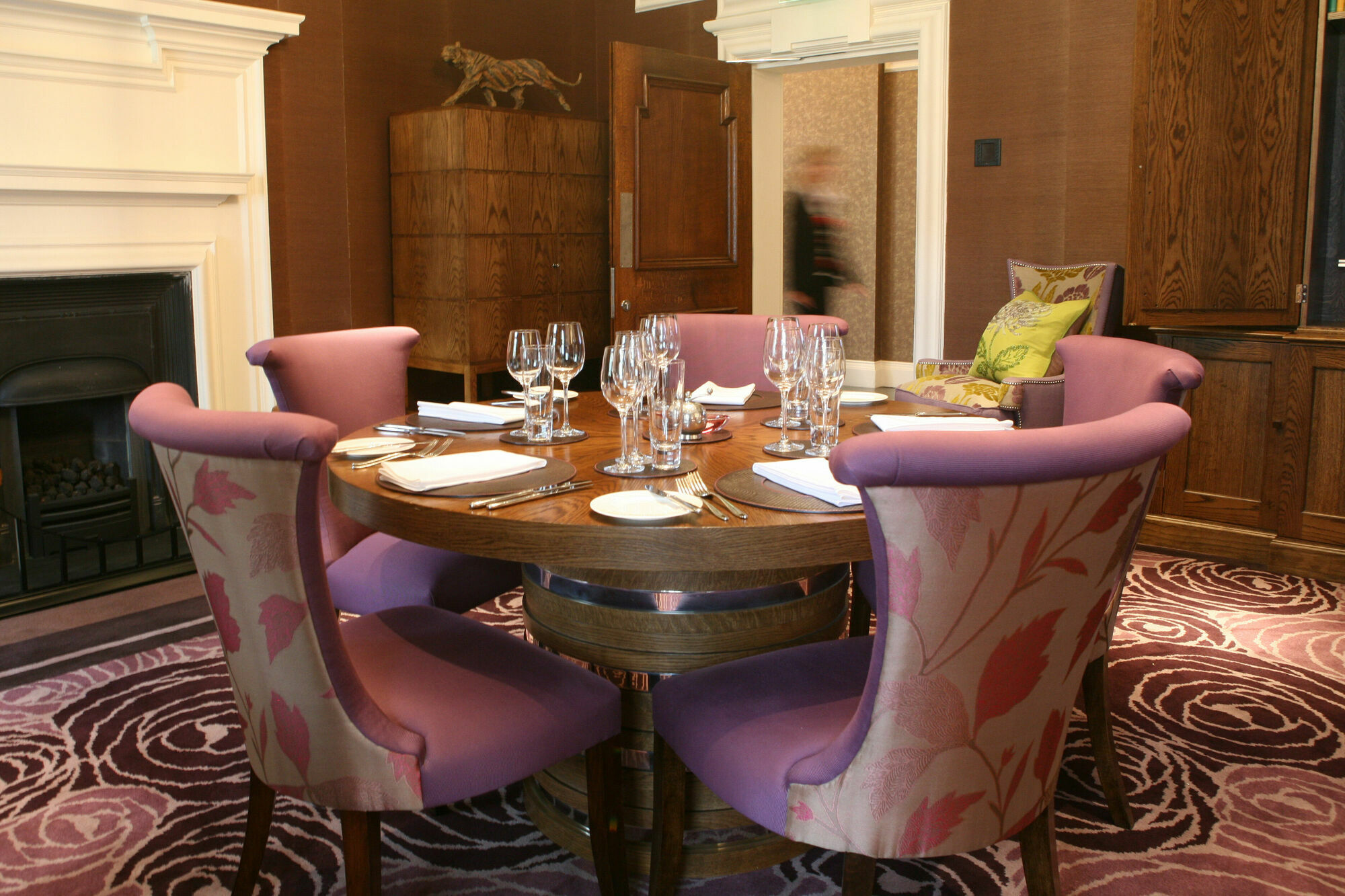 The Roseate Reading Hotel Luaran gambar The dining room at the hotel